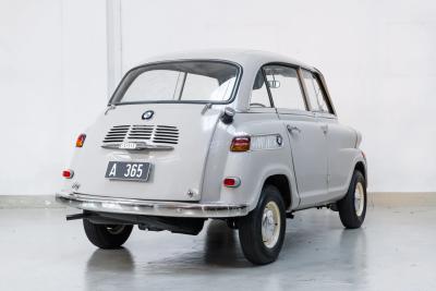 1959 BMW 600 Isetta