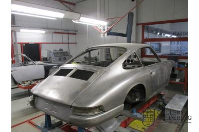 1965 Porsche 911 Urmodell 2.0 SWB &ldquo;Passionate restoration&rdquo;