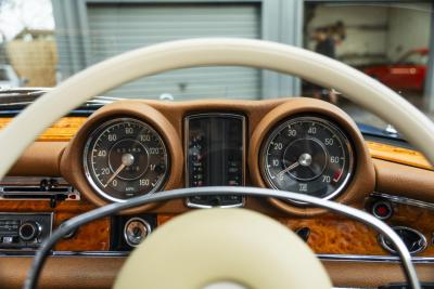 1971 Mercedes - Benz 280 SE 3.5 CABRIOLET