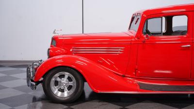 1935 Buick Series 60 Touring Sedan
