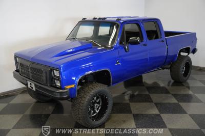 1984 Chevrolet K30 Silverado 4X4 3+3 CREW