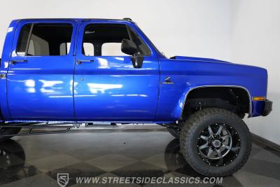 1984 Chevrolet K30 Silverado 4X4 3+3 CREW