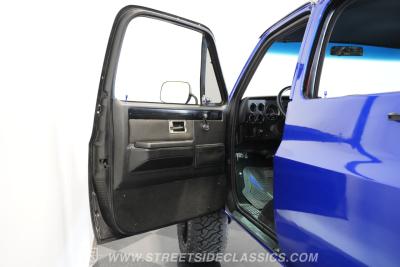 1984 Chevrolet K30 Silverado 4X4 3+3 CREW