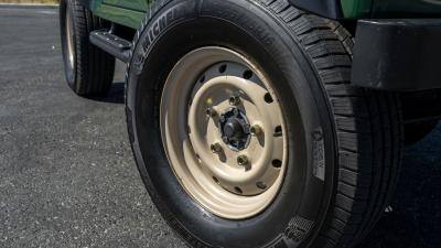 1994 Land Rover Defender 90 NAS LS-Conversion