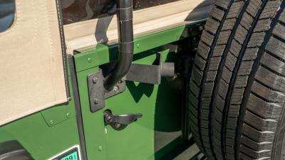 1994 Land Rover Defender 90 NAS LS-Conversion