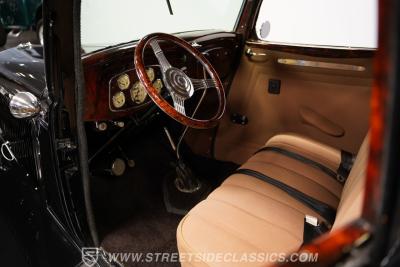 1934 Ford 3-Window Coupe