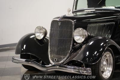 1934 Ford 3-Window Coupe
