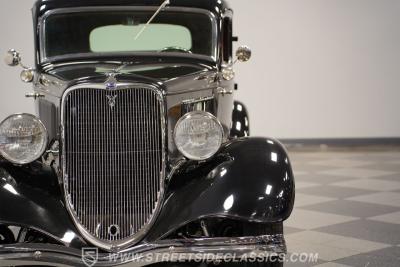 1934 Ford 3-Window Coupe