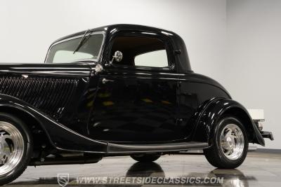 1934 Ford 3-Window Coupe