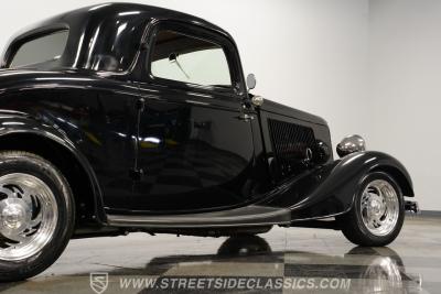 1934 Ford 3-Window Coupe