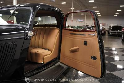 1934 Ford 3-Window Coupe