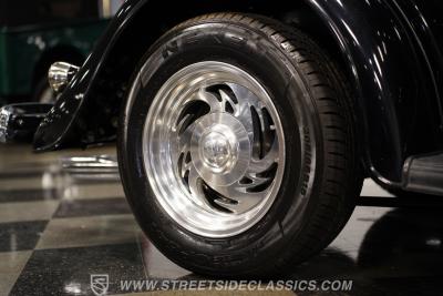 1934 Ford 3-Window Coupe