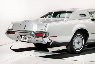 1973 Lincoln Continental MK IV Silver Luxury