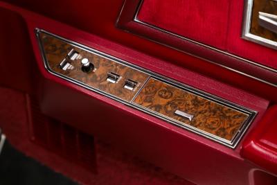 1973 Lincoln Continental MK IV Silver Luxury