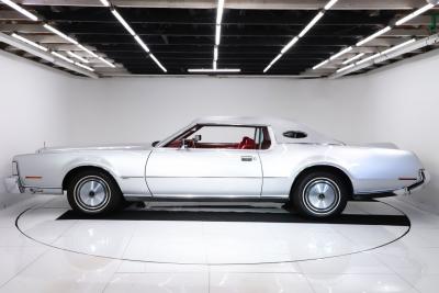 1973 Lincoln Continental MK IV Silver Luxury