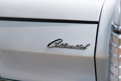 1973 Lincoln Continental MK IV Silver Luxury