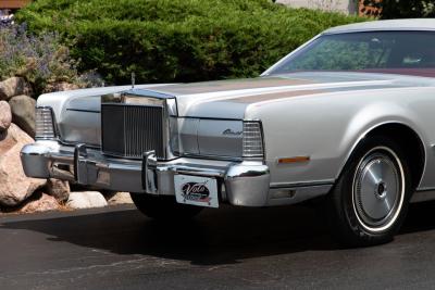 1973 Lincoln Continental MK IV Silver Luxury