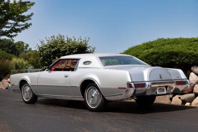 1973 Lincoln Continental MK IV Silver Luxury