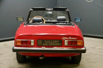 1982 Alfa Romeo 2000 Spider Veloce Trade-in-car