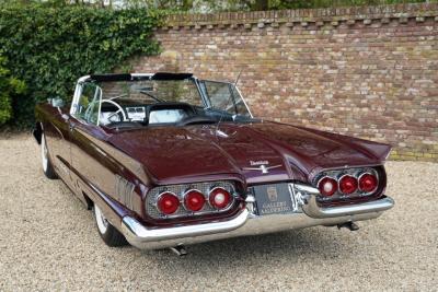 1960 Ford Thunderbird Convertible V8 352 ci