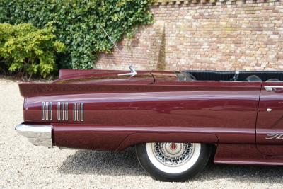1960 Ford Thunderbird Convertible V8 352 ci
