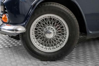 1968 Triumph TR5 TR250 overdrive spaakwielen