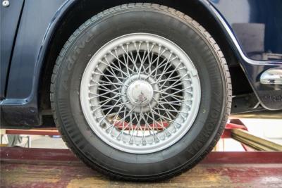 1968 Triumph TR5 TR250 overdrive spaakwielen