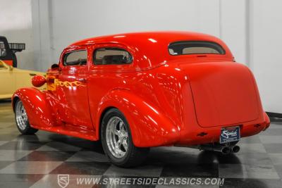 1937 Chevrolet Master Deluxe Sedan Street Rod