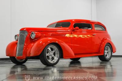 1937 Chevrolet Master Deluxe Sedan Street Rod