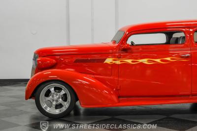 1937 Chevrolet Master Deluxe Sedan Street Rod
