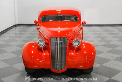 1937 Chevrolet Master Deluxe Sedan Street Rod