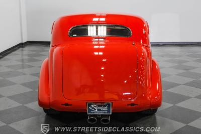 1937 Chevrolet Master Deluxe Sedan Street Rod