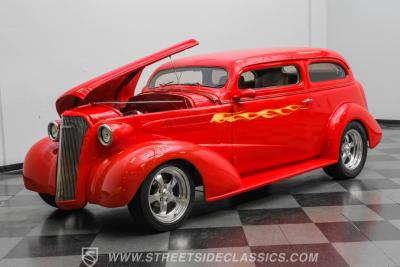 1937 Chevrolet Master Deluxe Sedan Street Rod