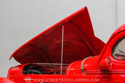 1937 Chevrolet Master Deluxe Sedan Street Rod