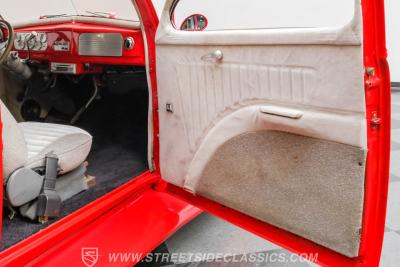 1937 Chevrolet Master Deluxe Sedan Street Rod