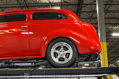 1937 Chevrolet Master Deluxe Sedan Street Rod