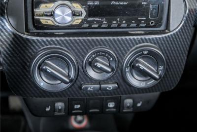 2006 Volkswagen New Beetle