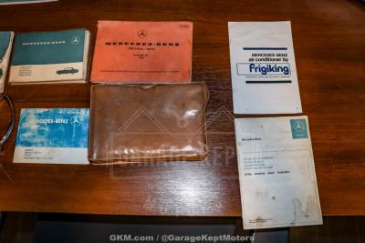 1970 Mercedes - Benz 280SL