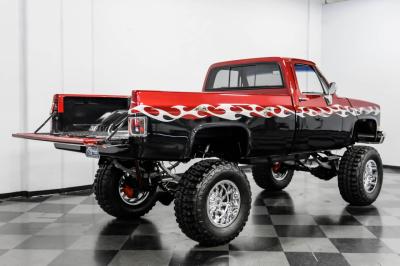 1986 Chevrolet K10 4x4 Tribute Show Truck