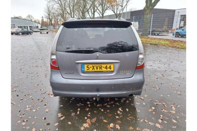 2010 Mitsubishi Grandis