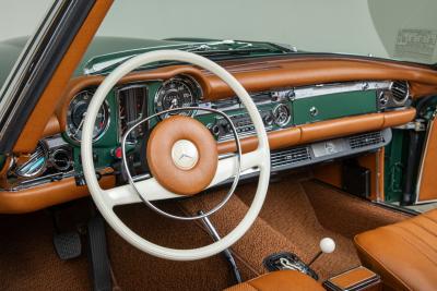 1970 Mercedes - Benz 280SL