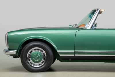 1970 Mercedes - Benz 280SL