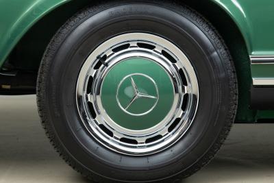 1970 Mercedes - Benz 280SL