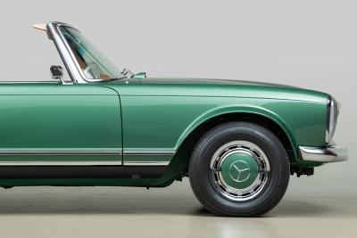 1970 Mercedes - Benz 280SL