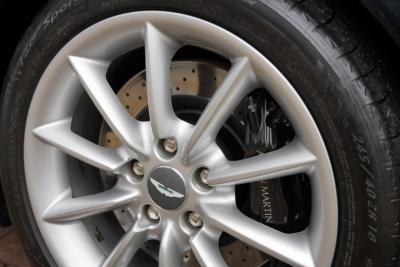 2001 Aston Martin DB7 Vantage &ldquo;Pentland Green&rdquo;