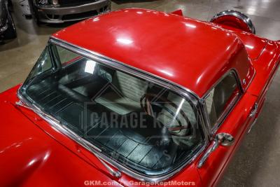 1957 Ford Thunderbird