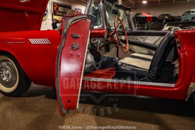 1957 Ford Thunderbird