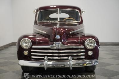 1947 Ford Deluxe