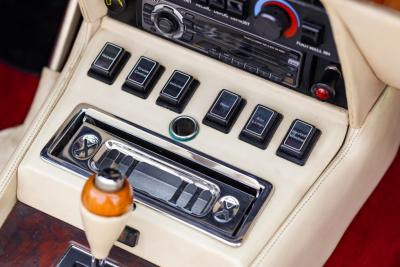 1989 Aston Martin V8