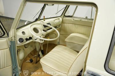 1966 Volkswagen Type 2 Weekender